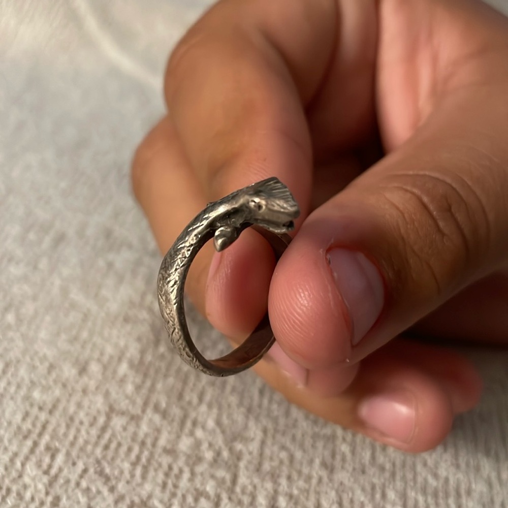 Women’s snake ring